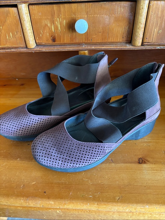 Dansko Shoes - Dansko Laura nubuck cross-strap wedge shoes in a perforated design